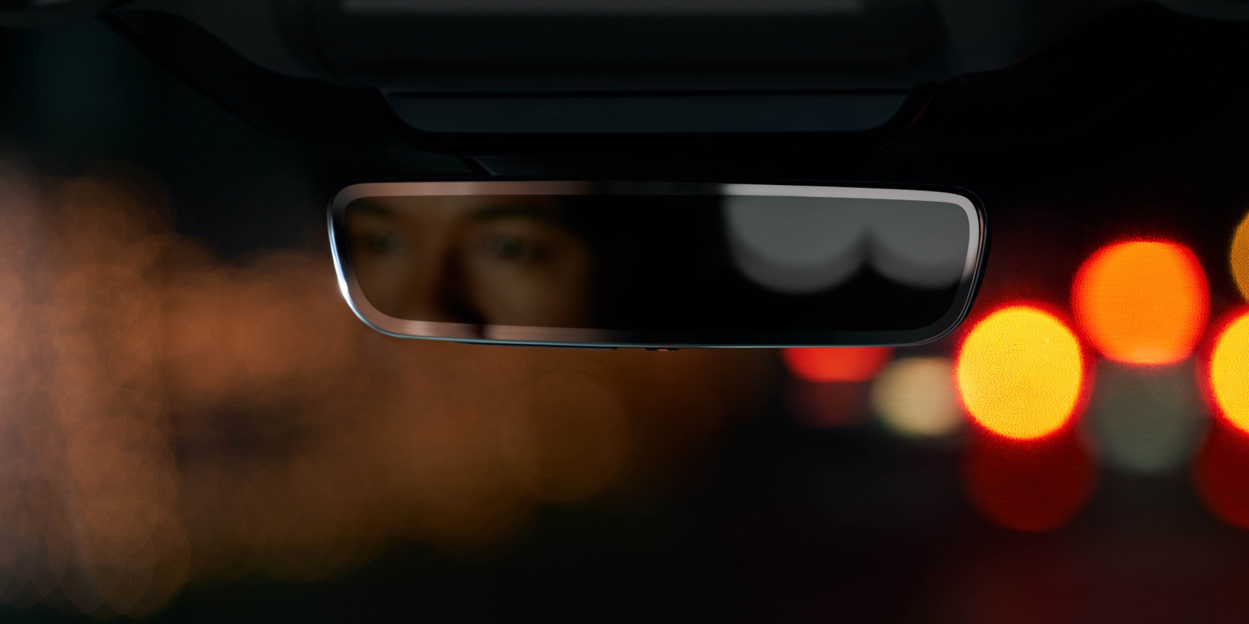 Accesorios para el Mazda CX-30 2026 – Espejo sin marco con atenuación automática y HomeLink® Accesorios para el Mazda CX-30 2026 – Espejo sin marco con atenuación automática y HomeLink®
